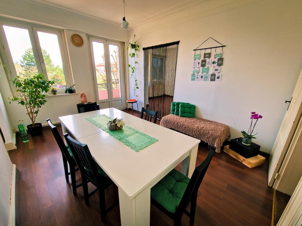 Nice Room 4 Minutes From Basel Shared Apartment แซ็ง-ลุยส์ ภายนอก รูปภาพ