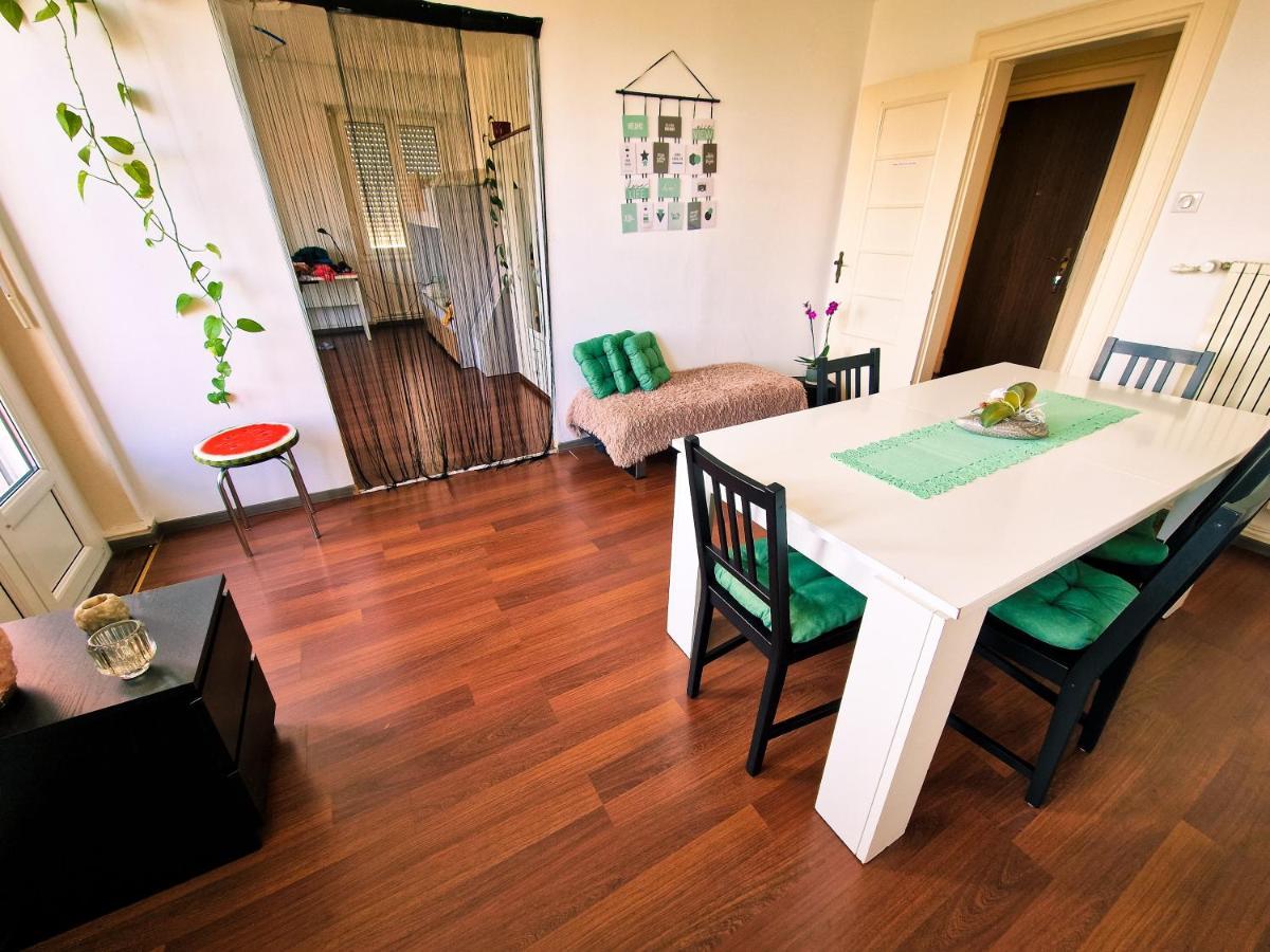 Nice Room 4 Minutes From Basel Shared Apartment แซ็ง-ลุยส์ ภายนอก รูปภาพ